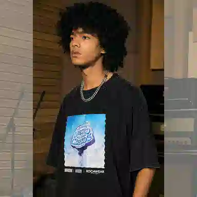ROCAWEAR 88RISING HARBIN T