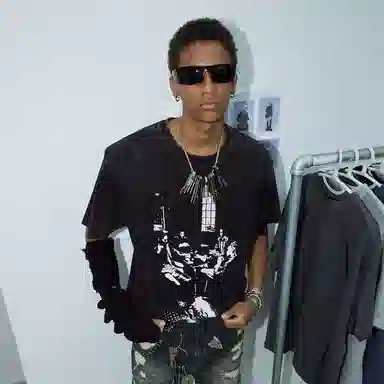 ROCAWEAR T