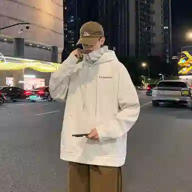 s.k. manor hill Logo