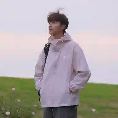 s.k. manor hill LOGOUPF50+