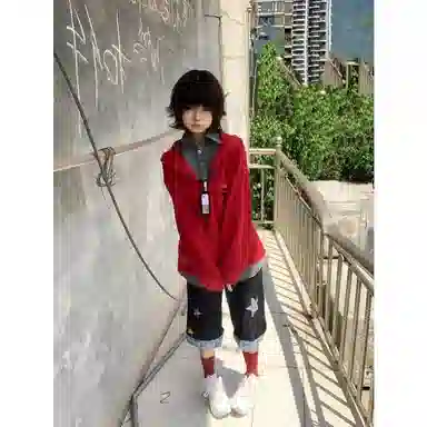 LIN MYKING Two-in-One Hoodie