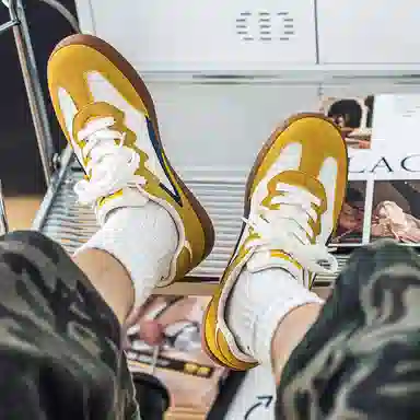 Warrior Classic Low Sneakers