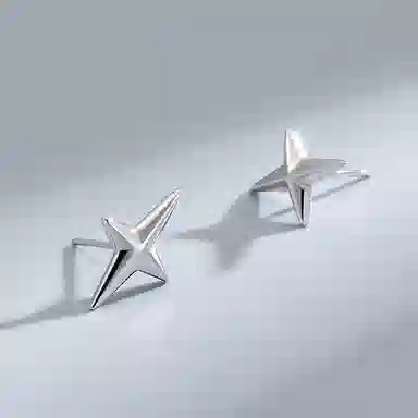 cooraree Four-Point Star Stud Earrings