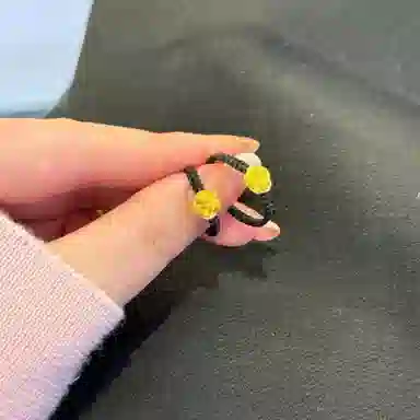 月斐 黄金玫瑰花 浪漫玫瑰转运珠本命年精致轻奢编绳可调节金山茶花好运莲莲花指环闺蜜款 足金 金戒指 男女同款情侣款