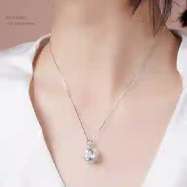 925