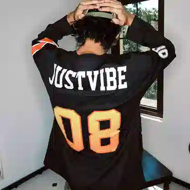JUST VIBE T