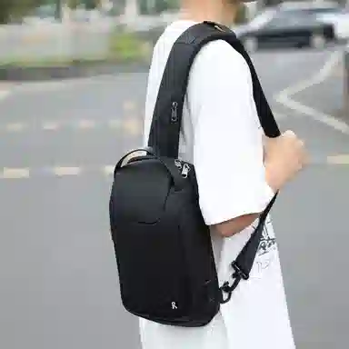 ROBERTA DI CAMERINO USB