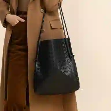 ROBERTA DI CAMERINO Tote