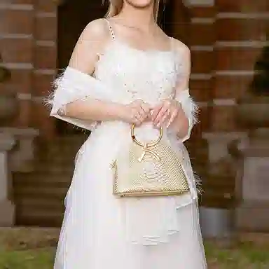 ROBERTA DI CAMERINO R