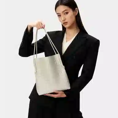 ROBERTA DI CAMERINO Tote