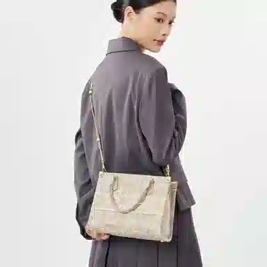 ROBERTA DI CAMERINO Tote