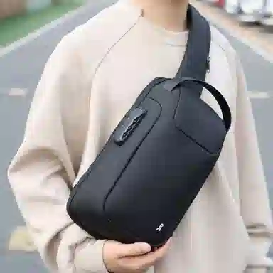 ROBERTA DI CAMERINO USB