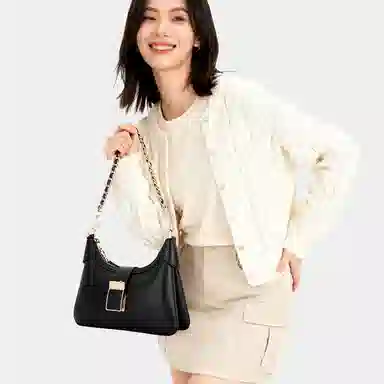 ROBERTA DI CAMERINO ins