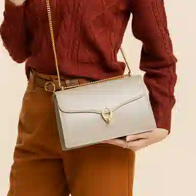 ROBERTA DI CAMERINO Q