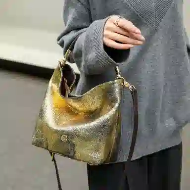 ROBERTA DI CAMERINO Tote