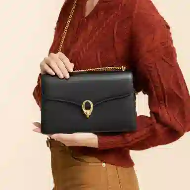 ROBERTA DI CAMERINO Q