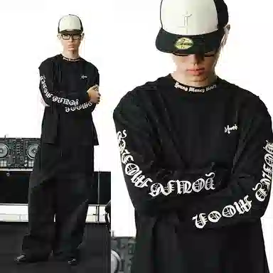 MOONWAV Gothic Letter Print Long Sleeve T-Shirt