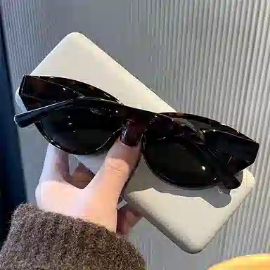 PRETTYALLUSION TR90
