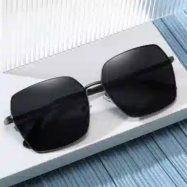 PRETTYALLUSION Cat Eye Sunglasses