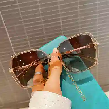 PRETTYALLUSION TR90 Sunglasses