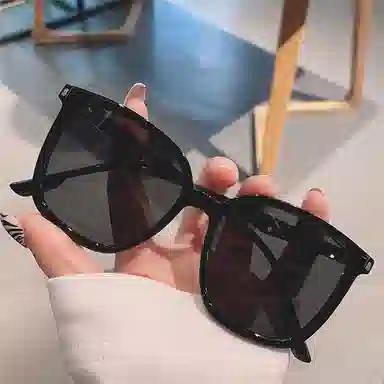 PRETTYALLUSION TR90