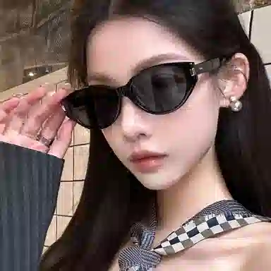 PRETTYALLUSION Cat Eye Sunglasses