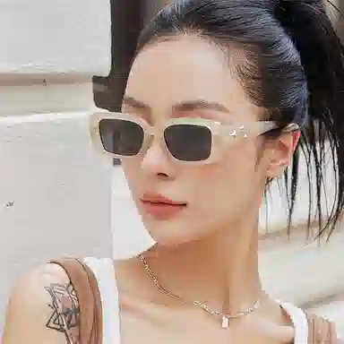PRETTYALLUSION TR90