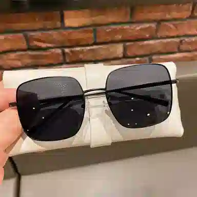 PRETTYALLUSION Cat Eye Sunglasses