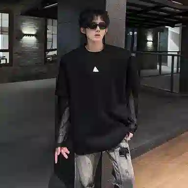 AWAO T