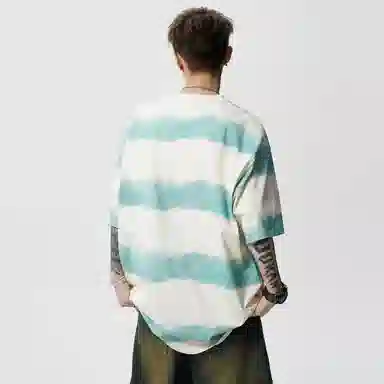 AWAO T