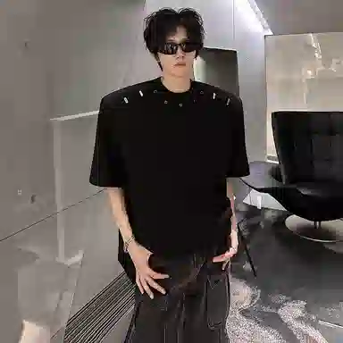 AWAO T