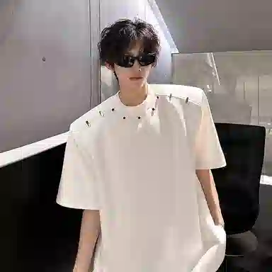 AWAO T