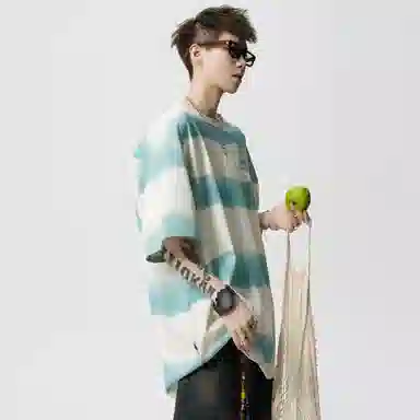 AWAO T