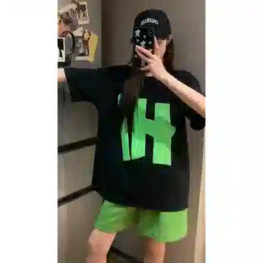 AWAO logoT