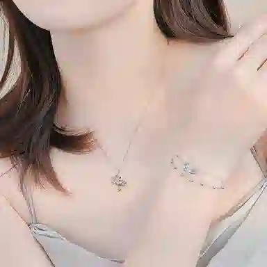 S925