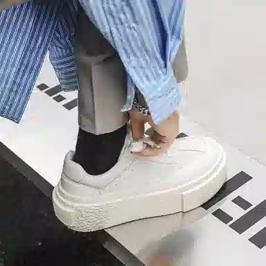 超纤皮 运动舒适 耐磨透气增高 低帮 生活休闲鞋