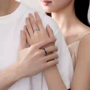 S925