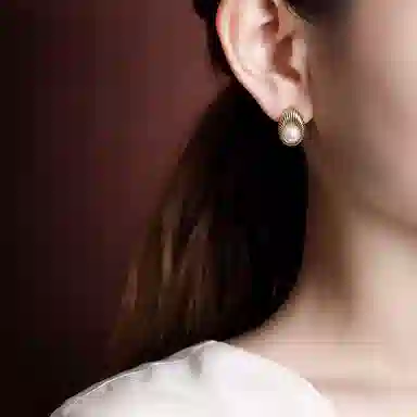 S925