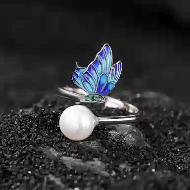 S925