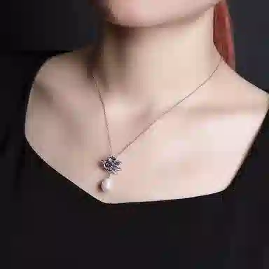 S925
