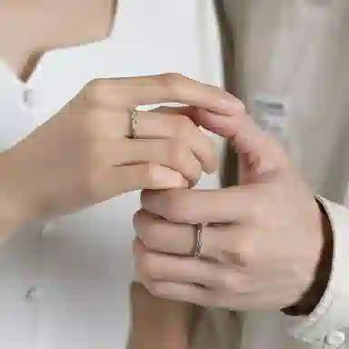 990