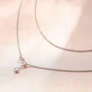 925