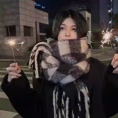 匹克 流苏千鸟格撞色英伦风渐变秋冬防寒保暖 聚酯纤维 绒线围巾 男女同款情侣款