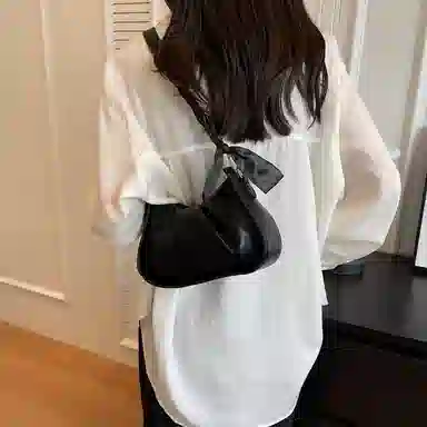 FCTOSSR Chain Shoulder Bag