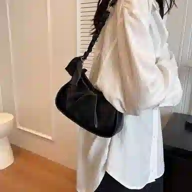 FCTOSSR Chain Shoulder Bag