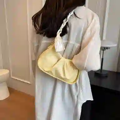 FCTOSSR Chain Shoulder Bag