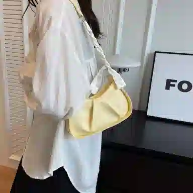 FCTOSSR Chain Shoulder Bag