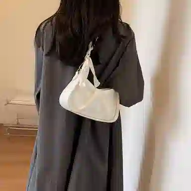 FCTOSSR Chain Shoulder Bag