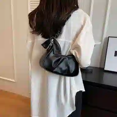 FCTOSSR Chain Shoulder Bag