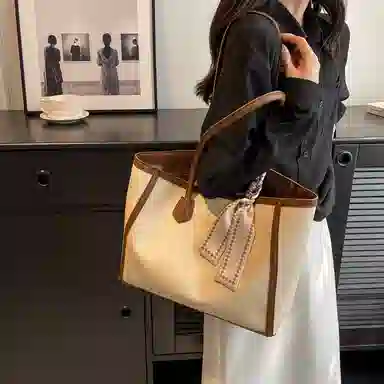 FCTOSSR Tote PU